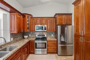 5621 Thornbluff Ave, Davie, FL 33331 - Photo 15
