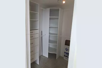 350 S Miami Ave #3612, Miami, FL 33130 - Photo 9