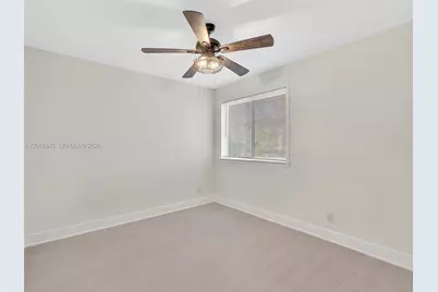 11407 Lakeview Dr, Coral Springs, FL 33071 - Photo 49