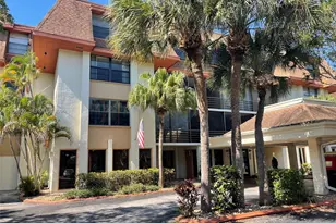 671 NE 195th St, Miami, FL 33179 - Photo 1