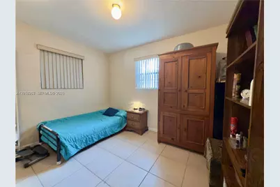6137 Garfield St, Hollywood, FL 33024 - Photo 7