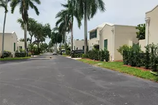 17276 Bermuda Village Dr, Boca Raton, FL 33487 - Photo 3