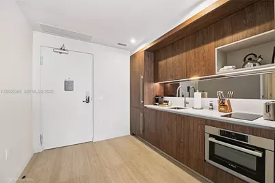 1611 SW 2 Ave #1007, Miami, FL 33129 - Photo 5