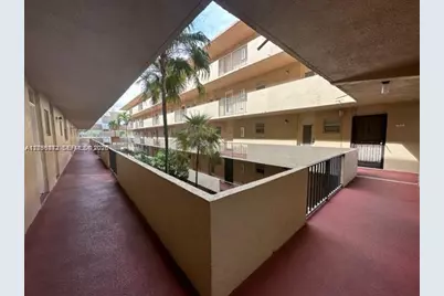 403 NW 68th Ave #309, Plantation, FL 33317 - Photo 3
