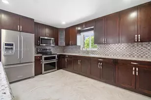 19501 SW 236th St, Homestead, FL 33031 - Photo 9