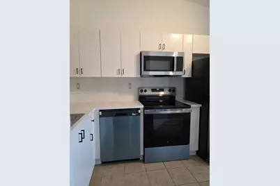 3415 NE 9th Dr #202, Homestead, FL 33033 - Photo 5