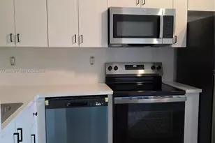 3415 NE 9th Dr, Homestead, FL 33033 - Photo 5