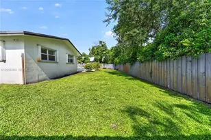 5431 SW 1st St, Plantation, FL 33317 - Photo 37