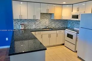 13155 Ixora Ct, North Miami, FL 33181 - Photo 7