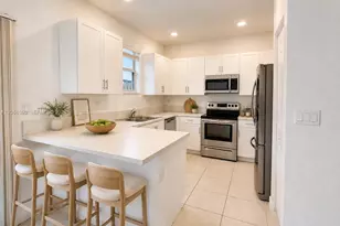 2637 SE 12th St, Homestead, FL 33035 - Photo 1