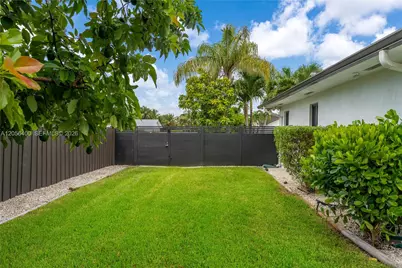 10625 SW 79th Pl, Miami, FL 33156 - Photo 37