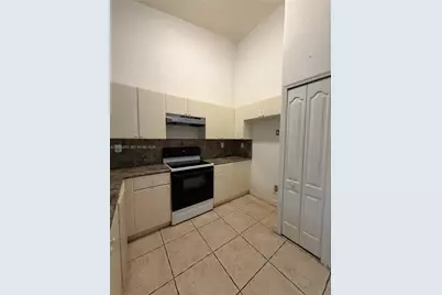 1661 SE 28th St #204, Homestead, FL 33035 - Photo 15