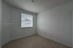 1661 SE 28th St, Homestead, FL 33035 - Photo 9
