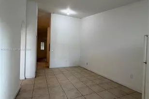 1661 SE 28th St, Homestead, FL 33035 - Photo 7