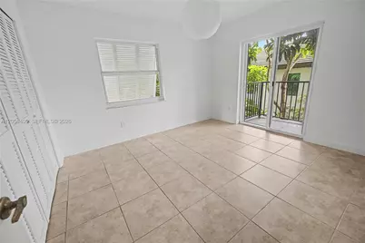 6815 Edgewater Dr #201, Coral Gables, FL 33133 - Photo 17