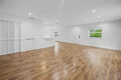 6815 Edgewater Dr #201, Coral Gables, FL 33133 - Photo 9