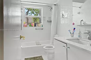 6815 Edgewater Dr, Coral Gables, FL 33133 - Photo 19