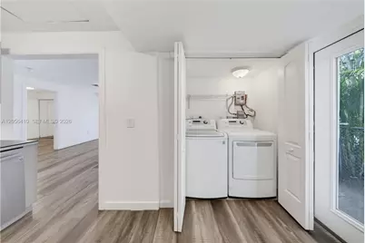 76 W 14 St, Hialeah, FL 33010 - Photo 25
