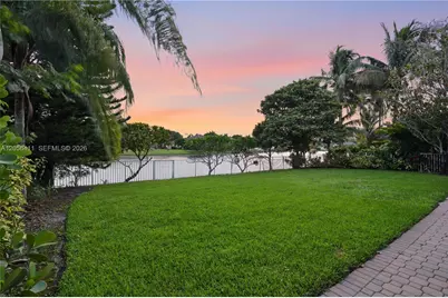 1032 NW 139th Ter, Pembroke Pines, FL 33028 - Photo 33