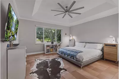 1032 NW 139th Ter, Pembroke Pines, FL 33028 - Photo 11