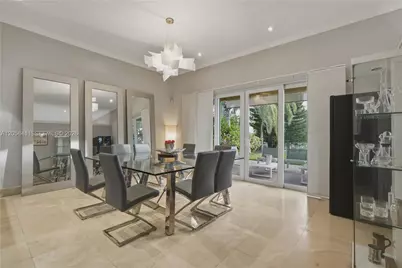 1032 NW 139th Ter, Pembroke Pines, FL 33028 - Photo 17