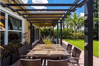 1032 NW 139th Ter, Pembroke Pines, FL 33028 - Photo 37