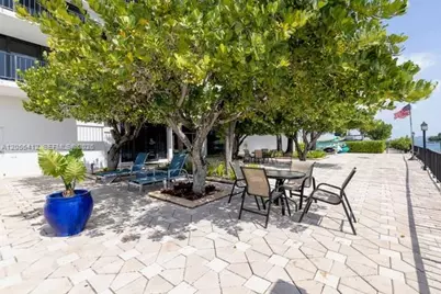 10101 E Bay Harbor Dr #504, Bay Harbor Islands, FL 33154 - Photo 25