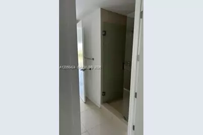 5300 Paseo Blvd #508, Doral, FL 33166 - Photo 7