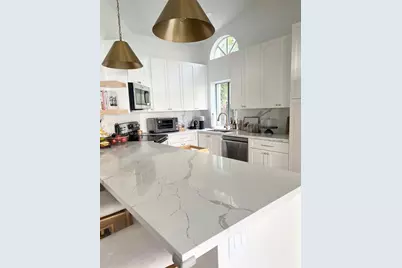 1285 Seagrape Cir, Weston, FL 33326 - Photo 5