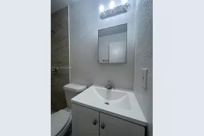 919 NW 2nd Ave #1, Fort Lauderdale, FL 33311 - Photo 45