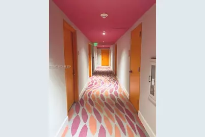 31 SE 6th St #1503, Miami, FL 33131 - Photo 9