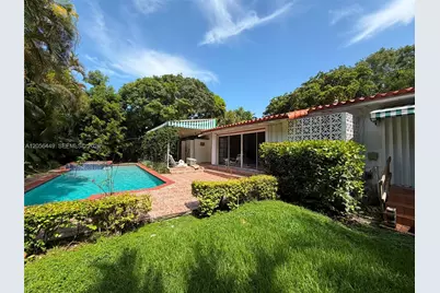 1540 Dorado Ave, Coral Gables, FL 33146 - Photo 3