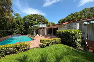 1540 Dorado Ave, Coral Gables, FL 33146 - Photo 3