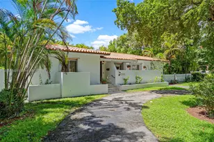 1540 Dorado Ave, Coral Gables, FL 33146 - Photo 5