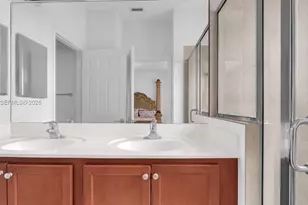 3247 NW 31st Terrace, Oakland Park, FL 33309 - Photo 15