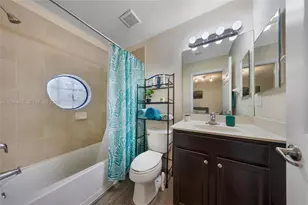 22501 SW 88th Pl, Cutler Bay, FL 33190 - Photo 17
