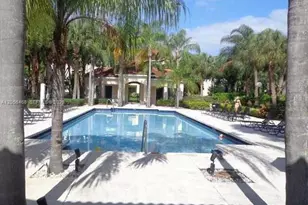 570 S Park Rd, Hollywood, FL 33021 - Photo 1