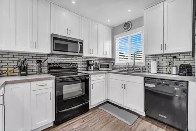 6481 SW 13th St, Plantation, FL 33317 - Photo 9