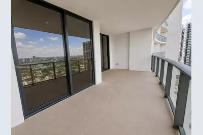 1600 NE 1st Ave #1815, Miami, FL 33132 - Photo 11