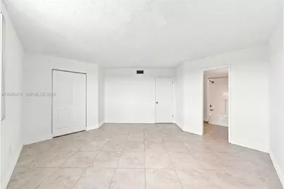 9735 Fontainebleau Blvd #G310, Miami, FL 33172 - Photo 13
