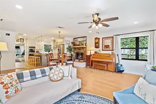 550 Westward Dr, Miami Springs, FL 33166 - Photo 5