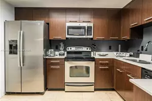 300 Majorca Ave, Coral Gables, FL 33134 - Photo 7