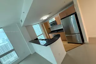 300 S Biscayne Blvd, Miami, FL 33131 - Photo 3