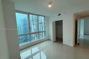 300 S Biscayne Blvd, Miami, FL 33131 - Photo 5