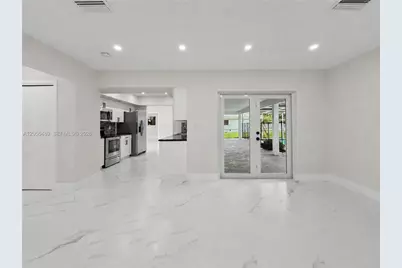 861 NW 72nd Ave, Plantation, FL 33317 - Photo 9