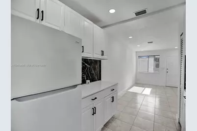 708 N 20th #1-2, Hollywood, FL 33020 - Photo 9