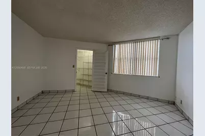 215 Lake Pointe Dr #104, Oakland Park, FL 33309 - Photo 13