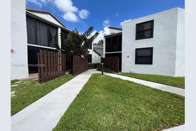 215 Lake Pointe Dr #104, Oakland Park, FL 33309 - Photo 17