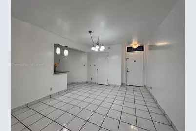 215 Lake Pointe Dr #104, Oakland Park, FL 33309 - Photo 7