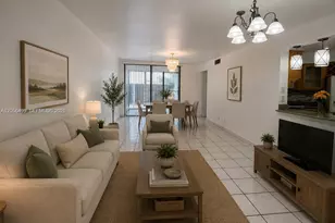 215 Lake Pointe Dr, Oakland Park, FL 33309 - Photo 1